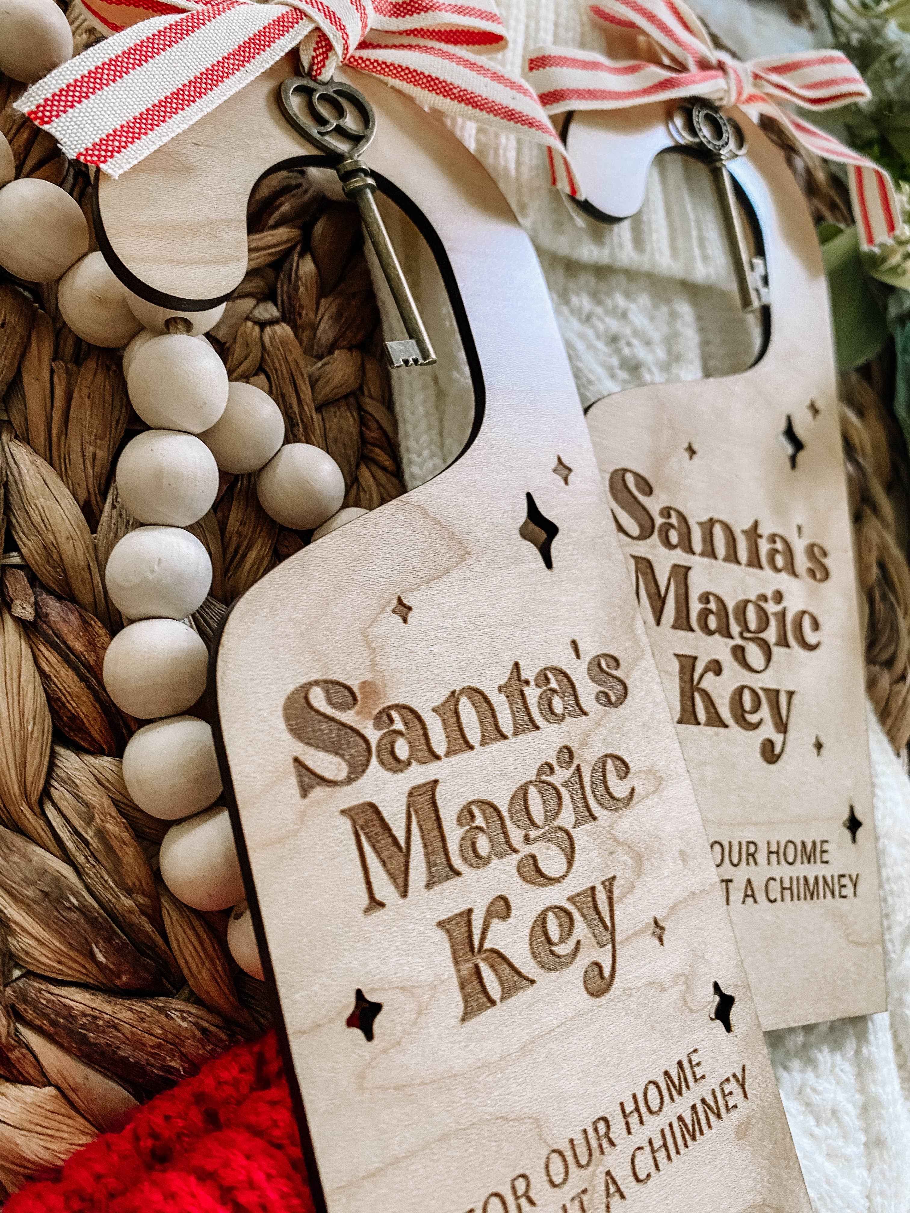 Claire and Bella - Wholesale Christmas Decoration - Kids & Baby - Santa’s Magic Key Door Hanger4