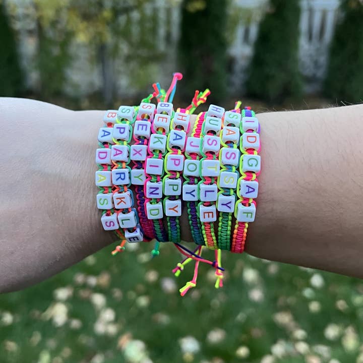 Pulsera de Palabras Y2K para venta al por mayor de Hemsin Atelier