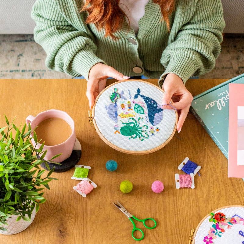 Caterpillar Cross Stitch - Vente Kits de couture - Ocean Wonder - Trousse à points de croix1