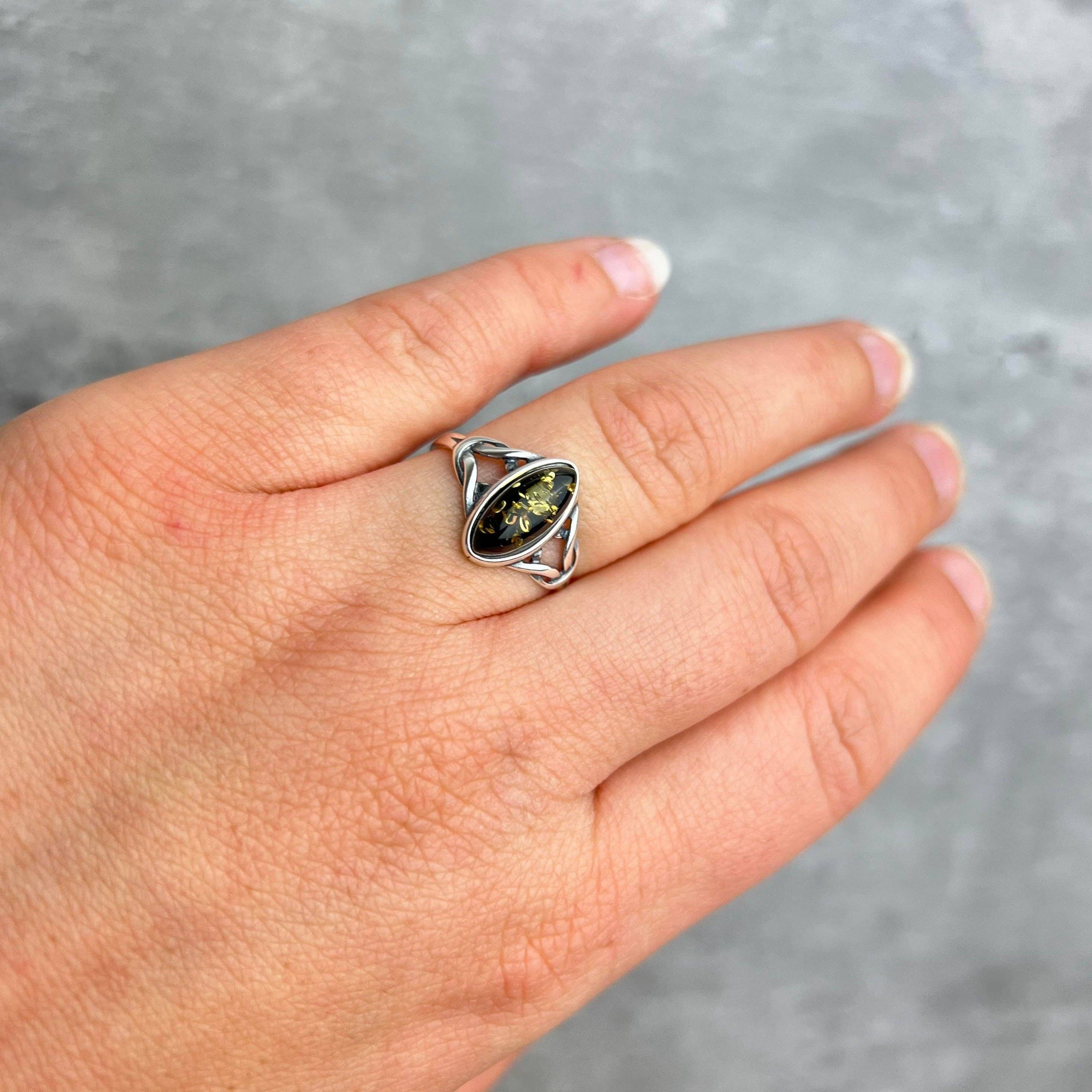 SilverAmber Jewellery - Wholesale Cocktail/Statement Ring - 925 Sterling Silver & Genuine Baltic Amber Celtic Classic Ring - 75036