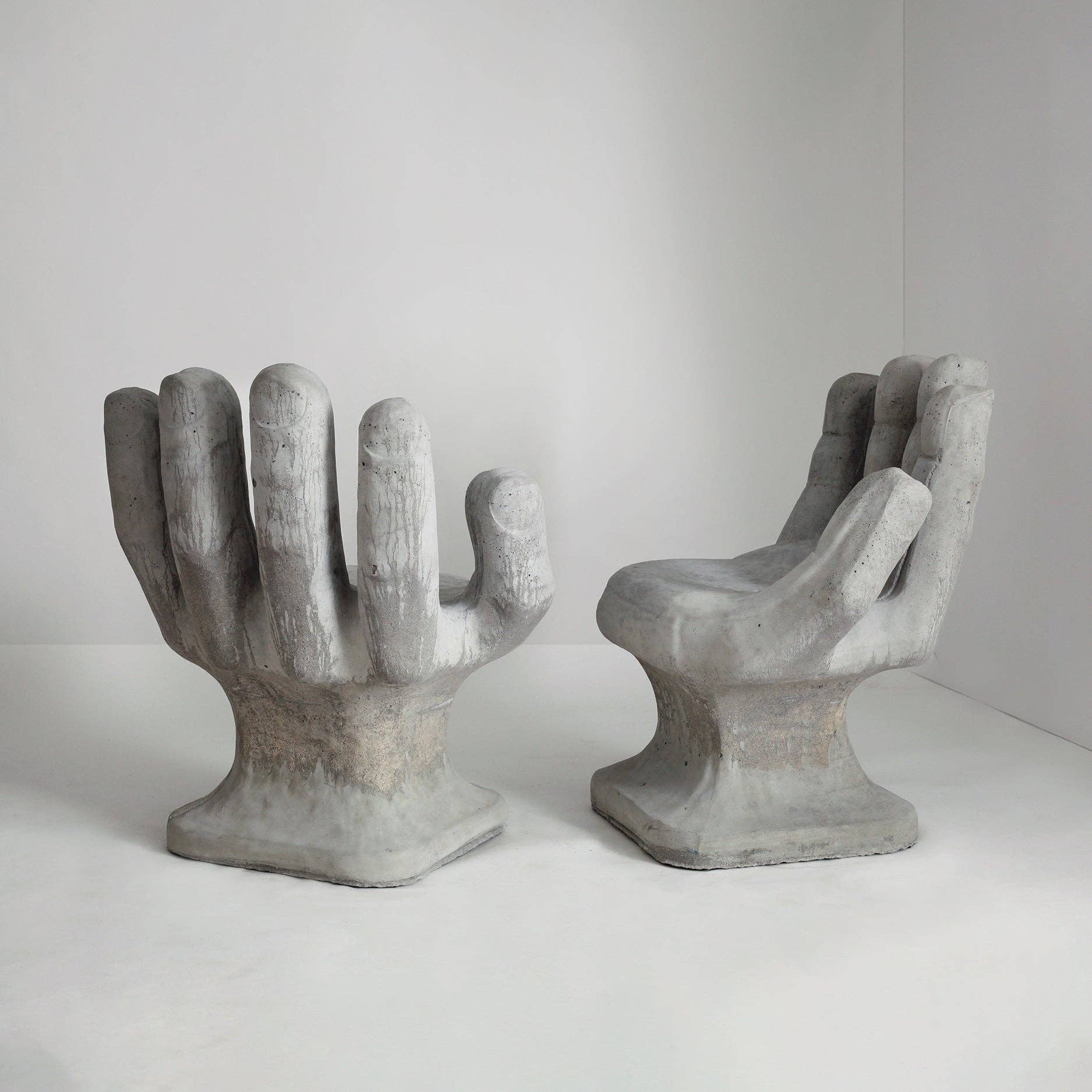 Selcouth Home – wholesale Chair – Concrete Hand Shaped Chair6