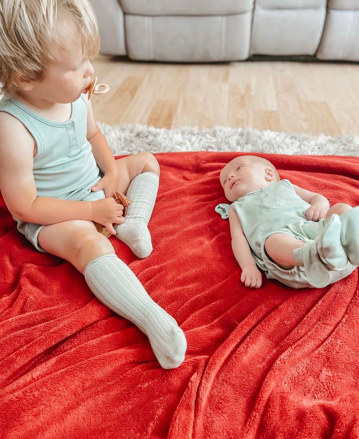 Little Organic Co - Vente Chaussettes – enfant et bébé - Chaussettes hautes genou douces en coton biologique pour enfants9
