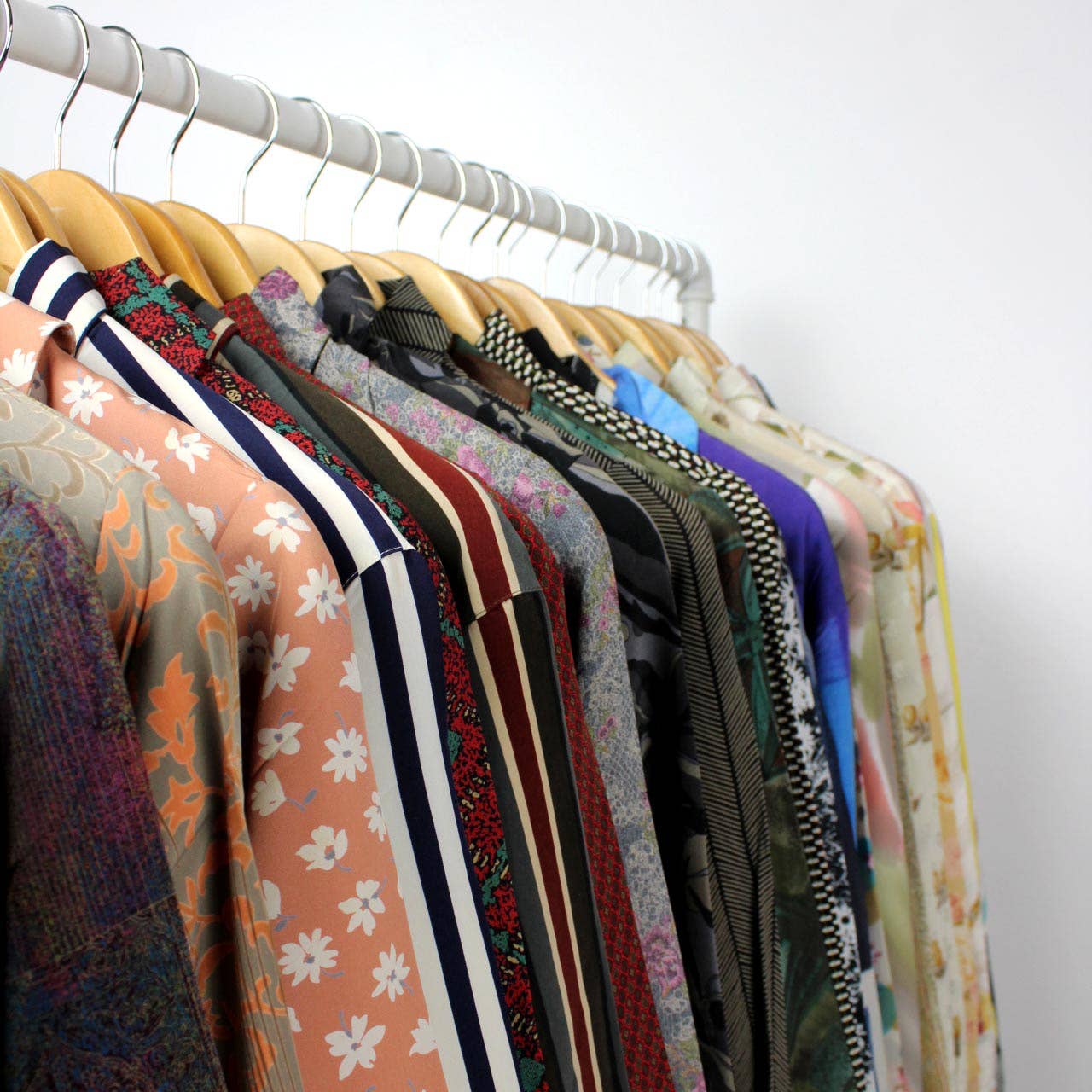 Sun's Out! - Vendita all'ingrosso Camicetta - Donna - Blusa a maniche lunghe con bottoni di seconda mano - Originale33