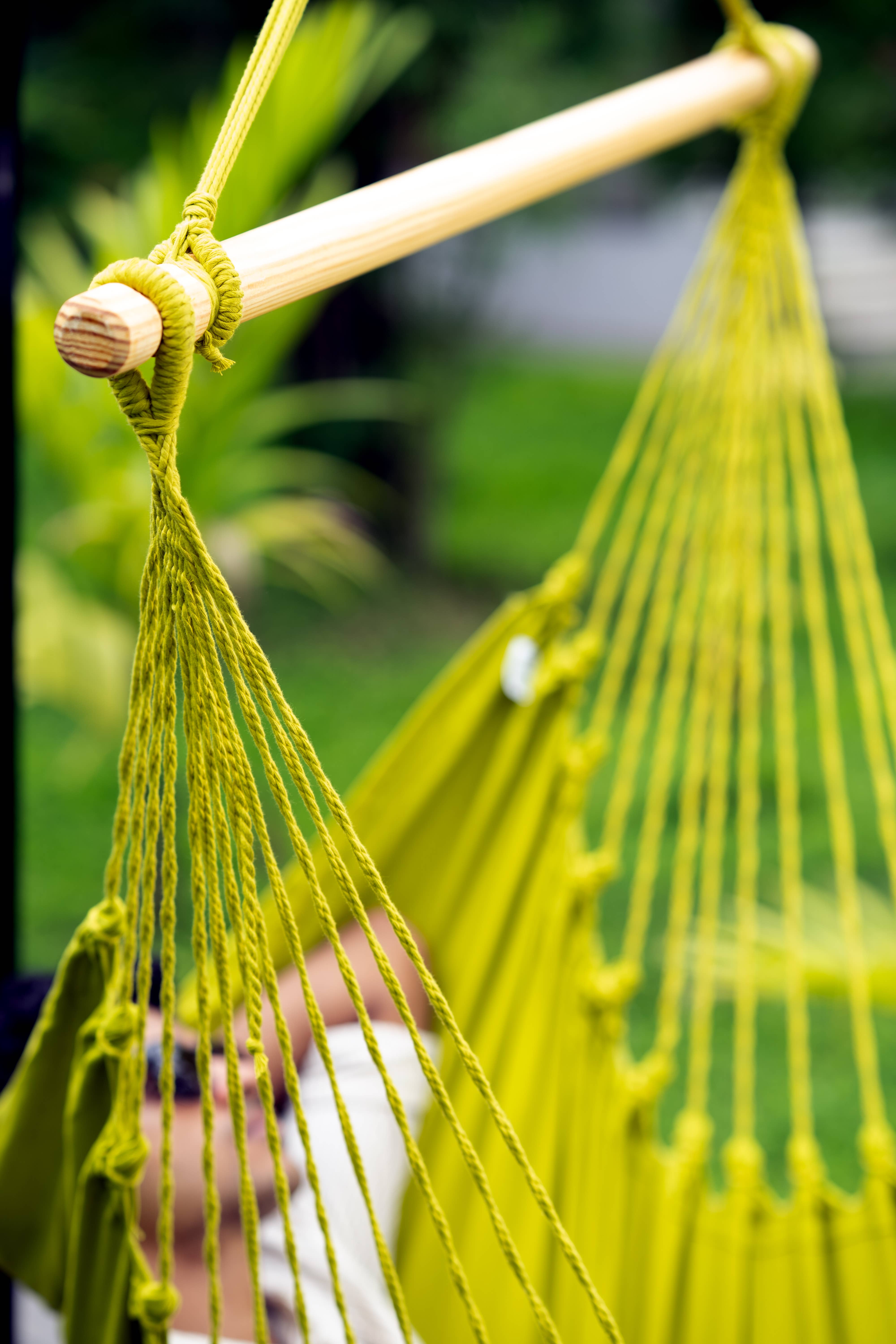 Calloway Mills - Wholesale Hammock - Calloway Mills Parakeet Green Hammock Chair6
