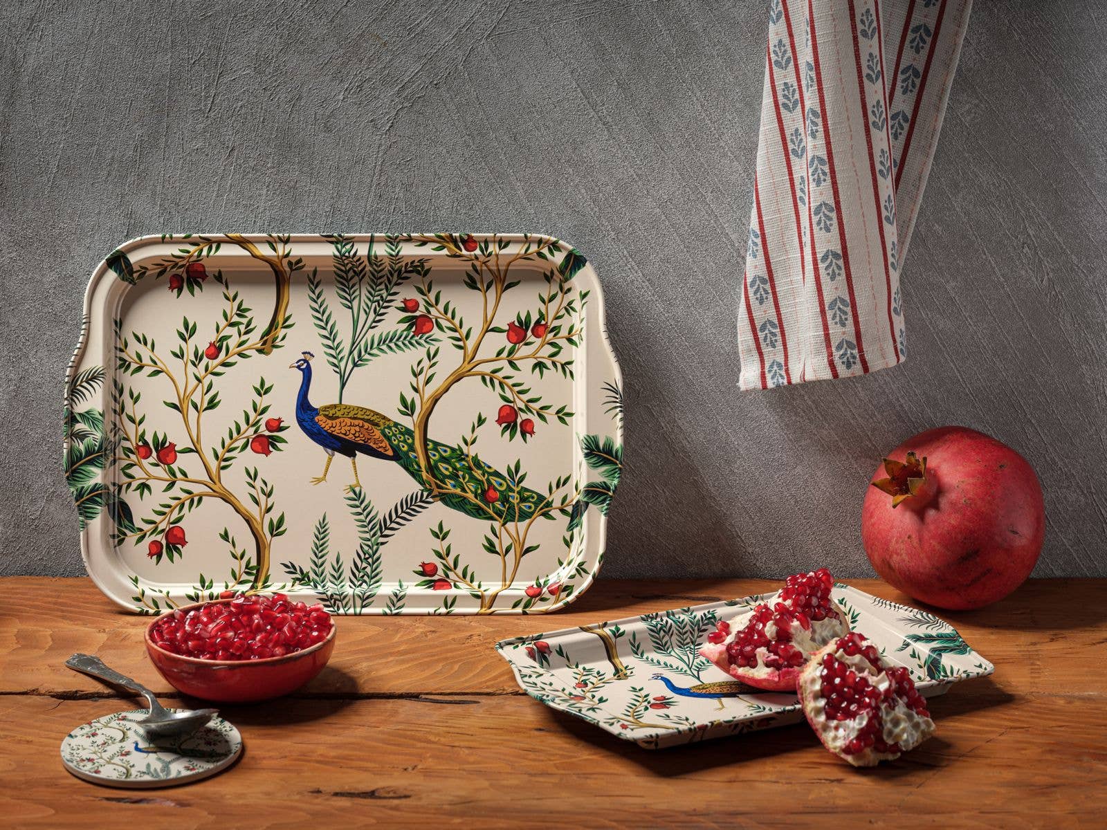 Esthetic Living - Wholesale Serving Tray - Metal Tray - Peacock - Large2