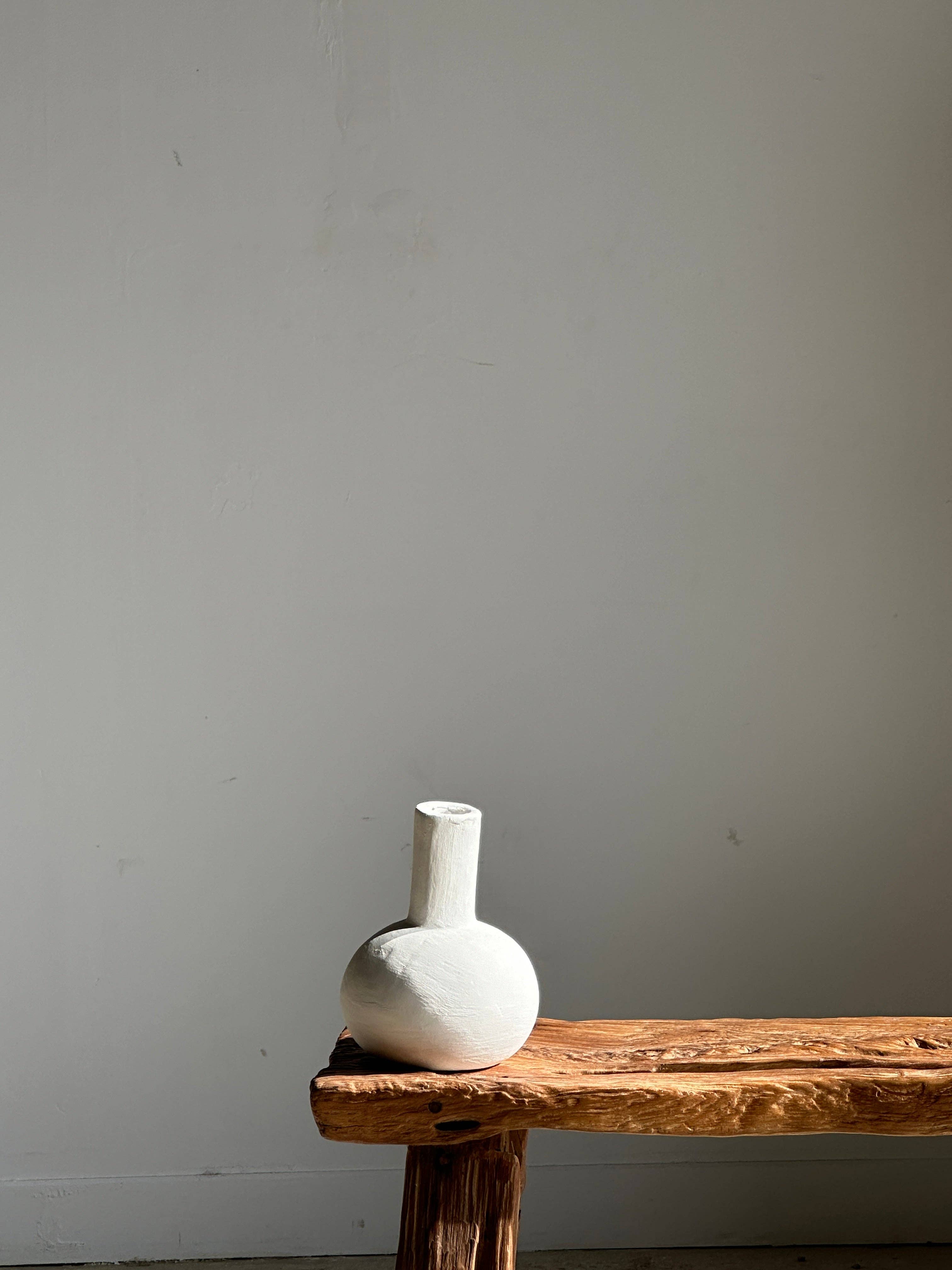 Office Objets - Wholesale Bench - Small organic bench in upcycled Asian teak quadripod openwork seat - Matahari38