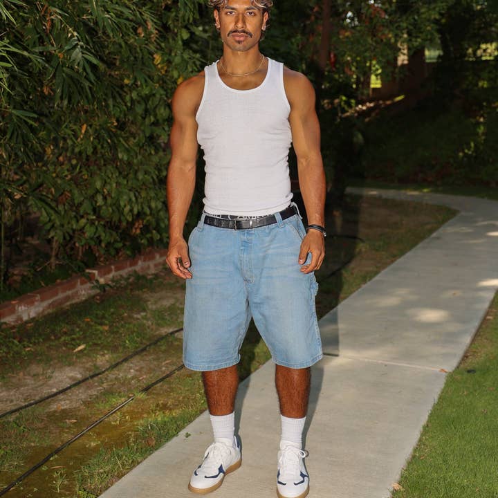 Crisp white midnight navy PODIUM P-1 HAIL for wholesale on Faire1