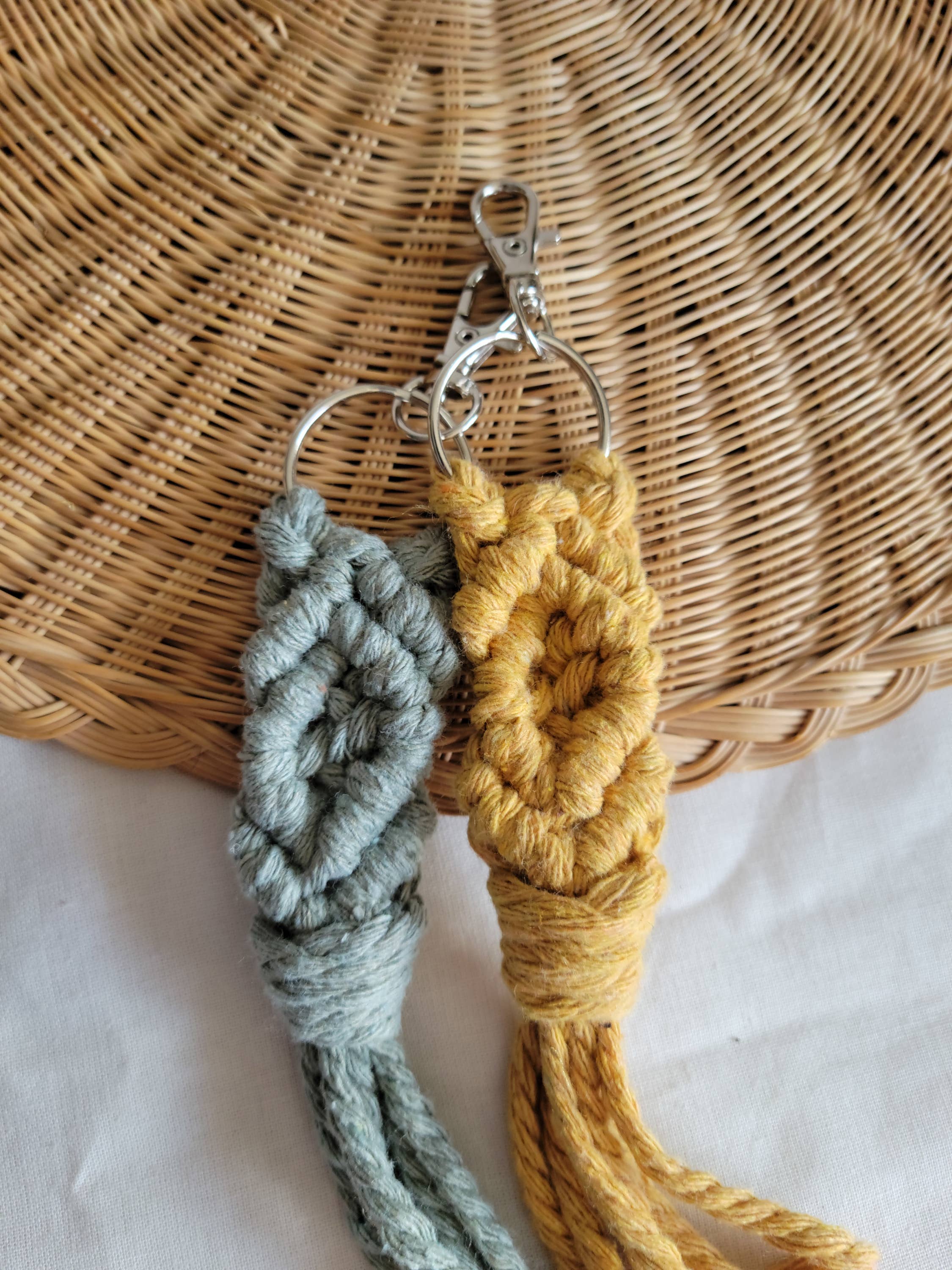 Ruby Moon Decor – Engroshandel Nøglering - Dame – Macrame Boho Nøgleringe, 18 farver7