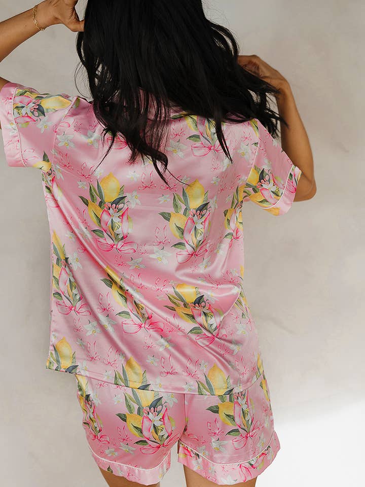 Spikes and Seams - Vendita all'ingrosso Completo pigiama - Donna - Pigiama con stampa frutta, pigiama accogliente da donna, pigiama con fiori3