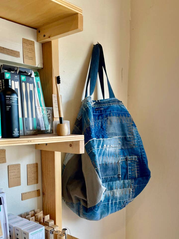 Weekender Bag for wholesale by Rag Reserve