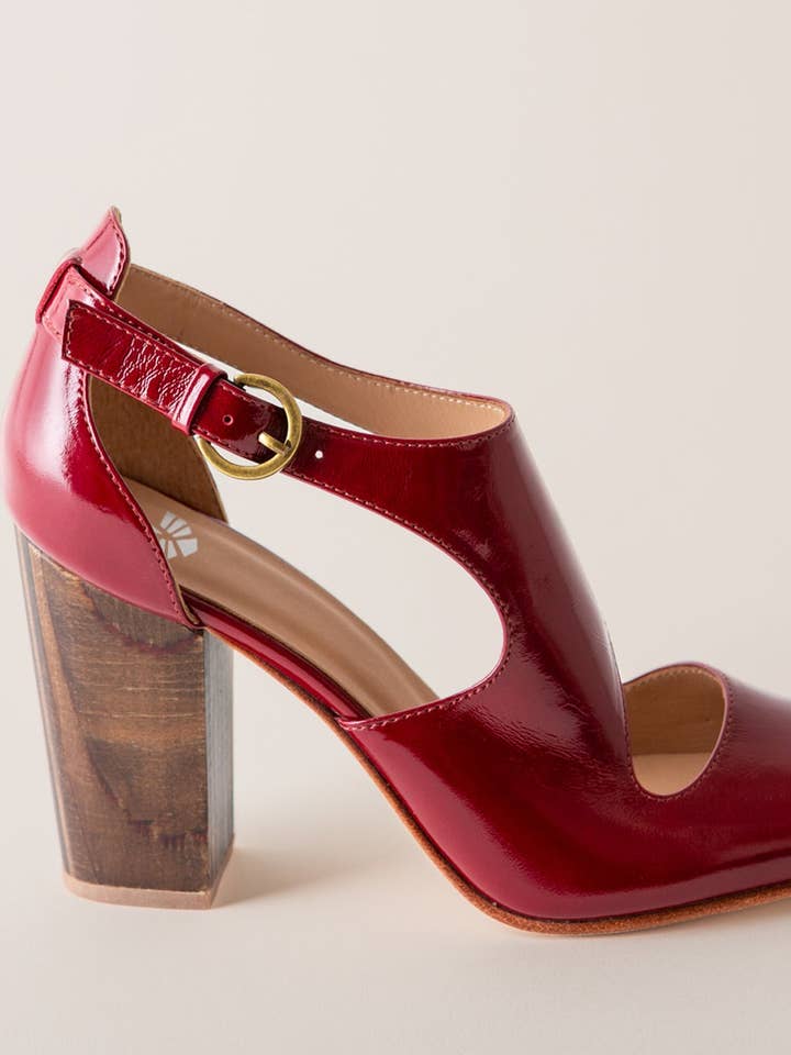 Luna Naya for wholesale by Fortress