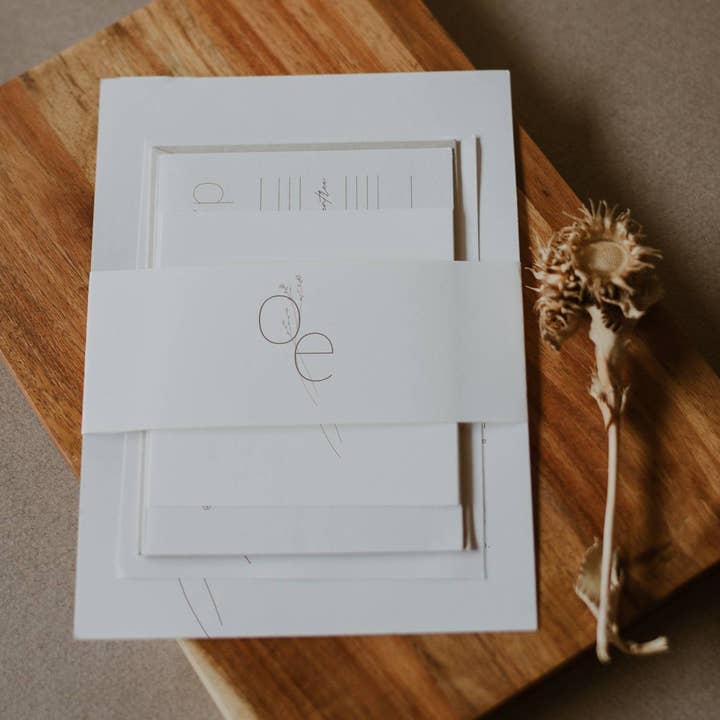 Gabarit de bande ventrale | Option 02 | Collection Romantique Moderne pour la vente par PureAmoreDesigns