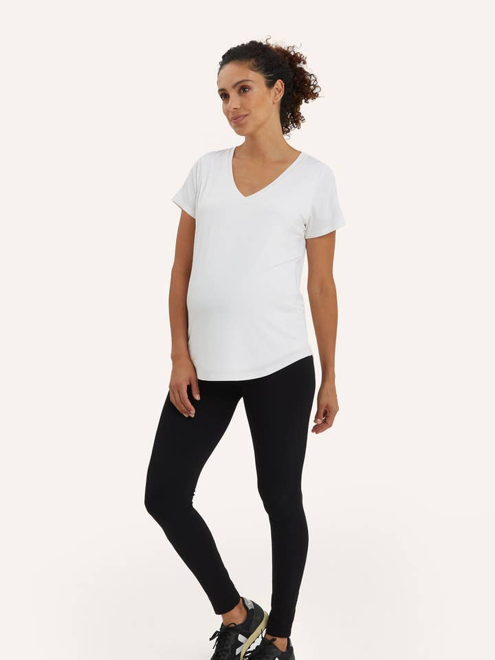 Le t-shirt d'allaitement pour la vente par Nom Maternity
