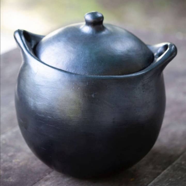 Servizio da tavola in argilla nera fatto a mano – Autentica ceramica colombiana per la vendita all'ingrosso da parte di Authentic Origin Colombia