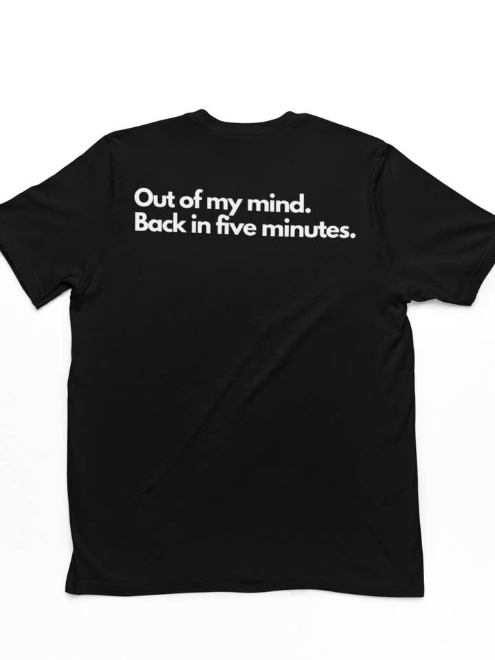 T-shirt Belly Laugh Boutique - Audacious Designs per la vendita all'ingrosso da parte di MaplePrint