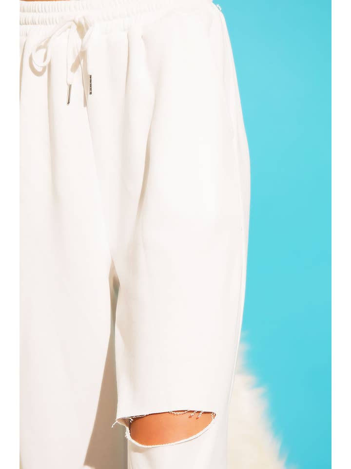 Sweet Generis - Wholesale Athletic sweatpants/jogging bottoms – Women's - RAW CUT WIDE LEG JOGGER SWEATPANTS WITH KNEE RIP15