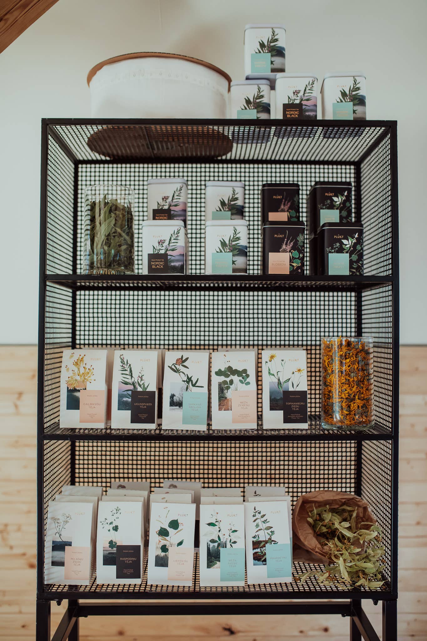 Plūkt - Wholesale Health/Detox Tea - Linden Tea - honey tea, certified organic Nordic herbal tea7