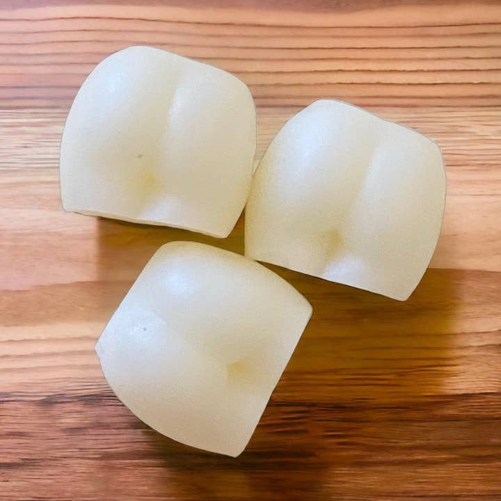 Cire de noix de coco fondue Booty pour la vente par Grouchy Piglet