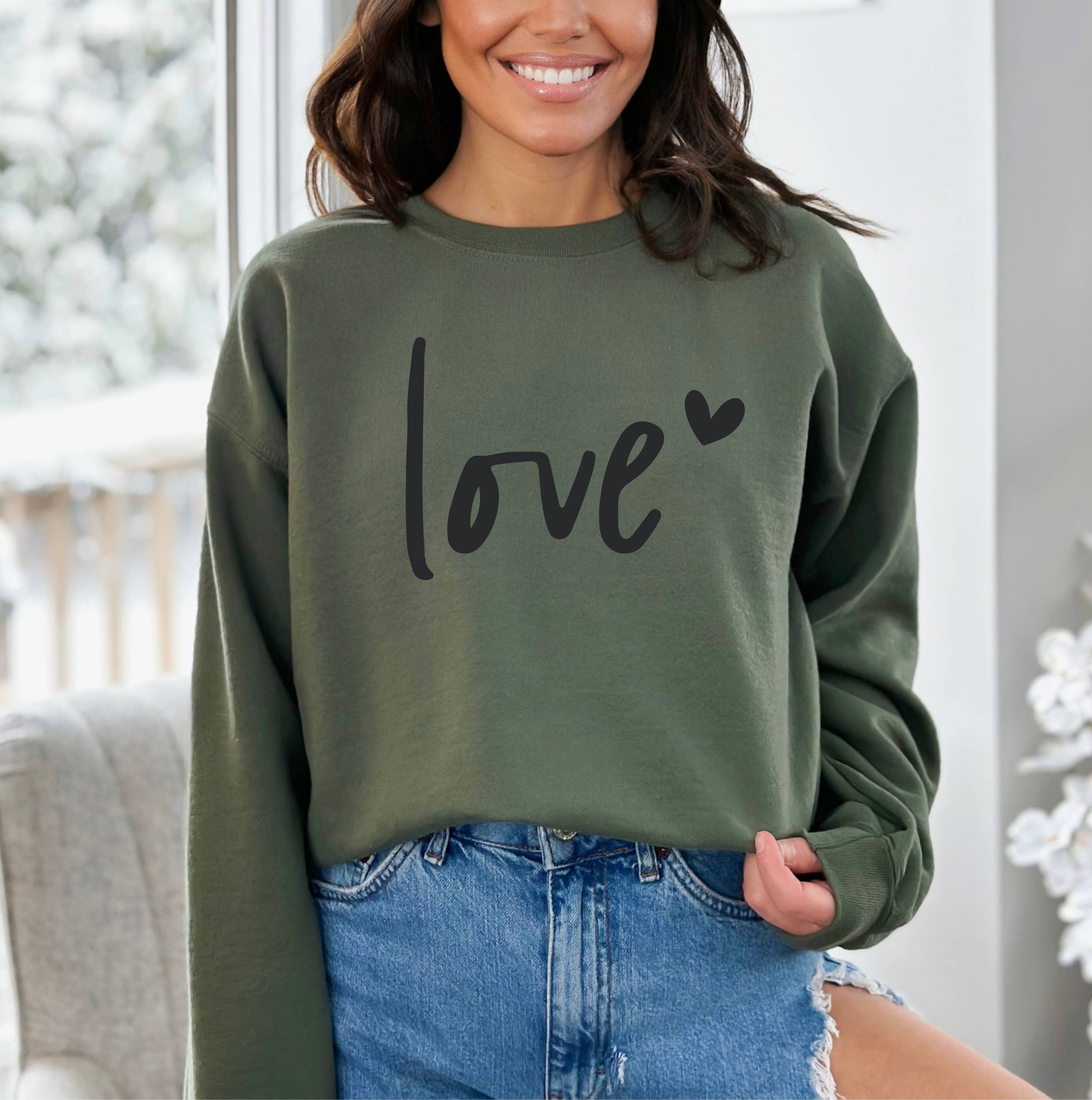 Humm & Willow - Wholesale Graphic Sweatshirt - Women's - Valentine's Sweatshirt - Valentine's Shirt - Love Sweatshirt6