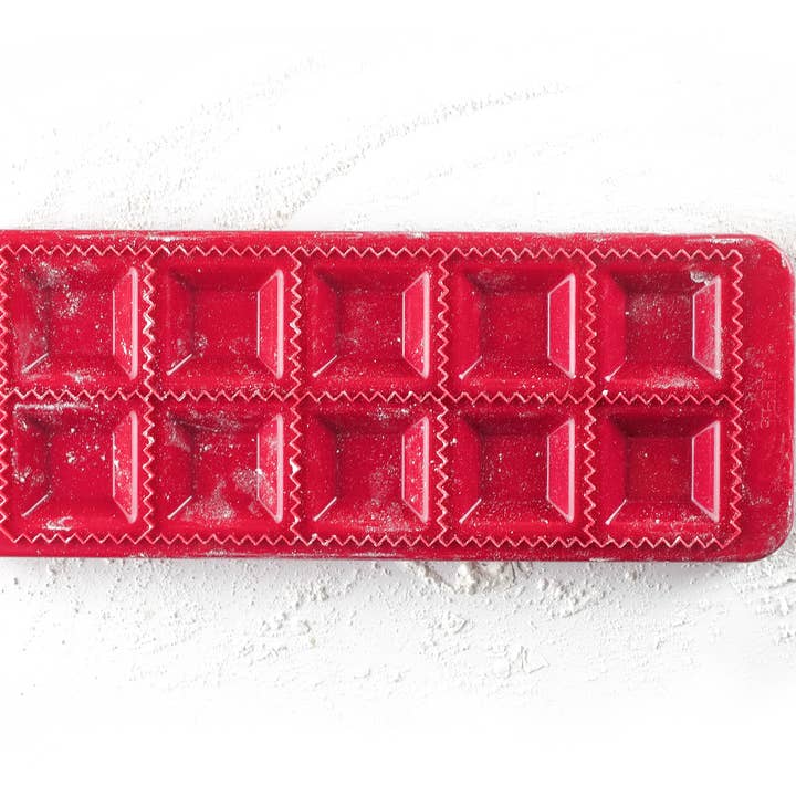 Ibili – wholesale Kitchen tool/gadget – IBILI - Square ravioli mold with roller