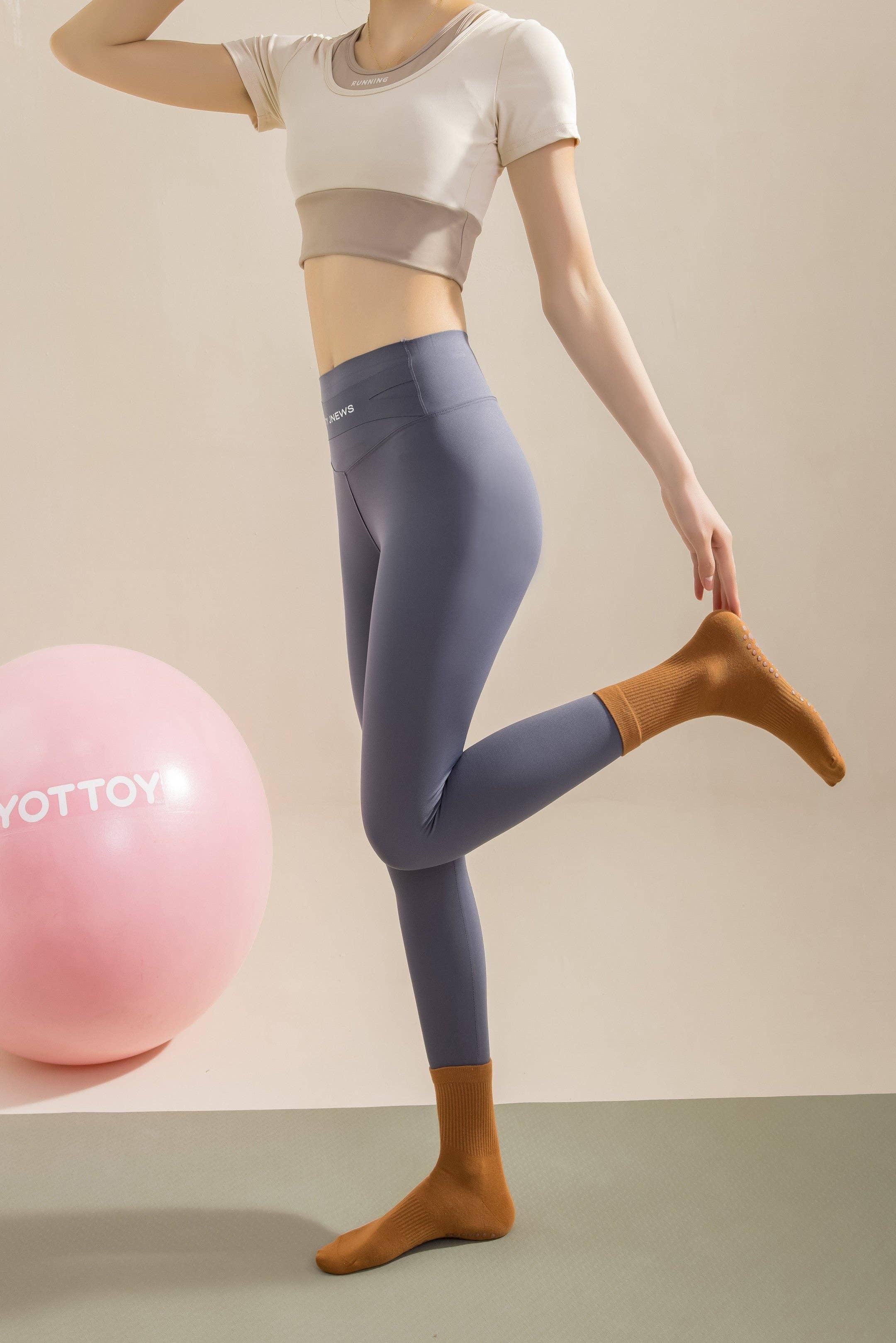 Marc JoJo - Wholesale Socks - Women's - Non-Slip Socks for Yoga and Pilates. Mid-Calf5