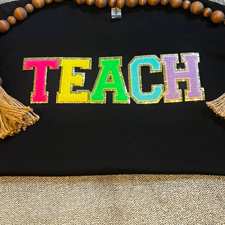 Sudadera Teach Chenille para venta al por mayor de Southern Comfort Boutique