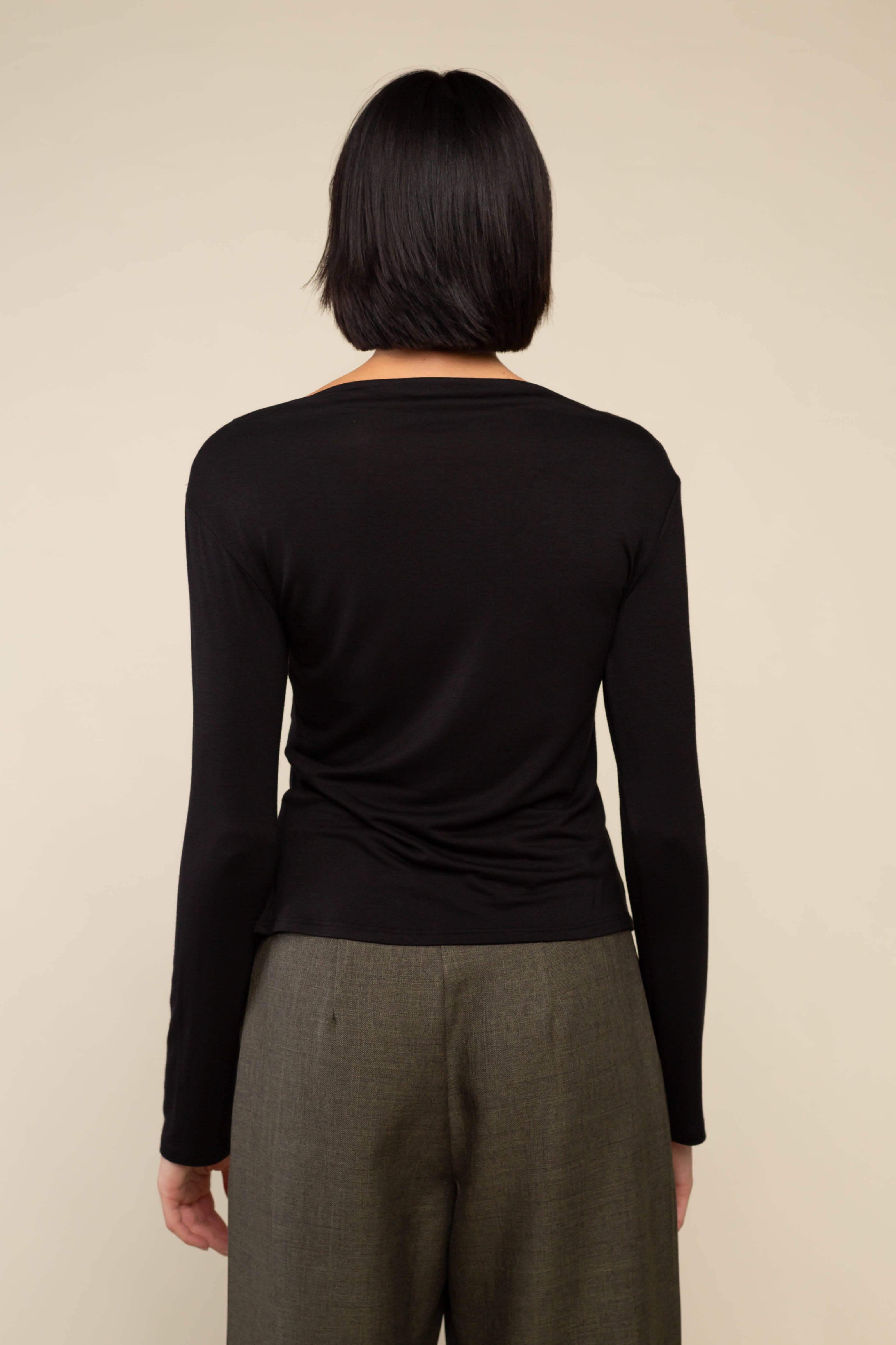 NLT – Großhandel Strickoberteil – Damen – Salem Langarmshirt mit U-Boot-Ausschnitt aus Bamboo Siro Basic9