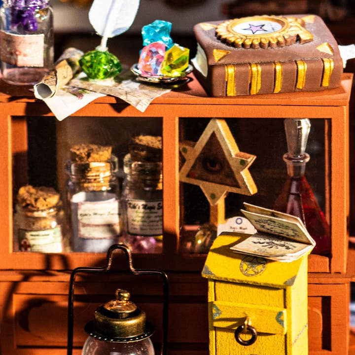 Robotime - Wholesale DIY Craft Kit - DG155 Kiki's Magic Emporium DIY Miniature house Wooden5