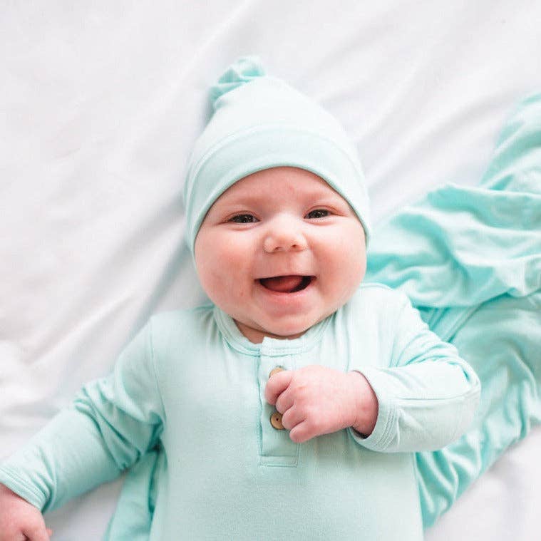 Sea Glass Bamboo Knot Hat for wholesale on Faire1