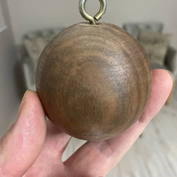 WoodCraftHaven – Engroshandel Pyntetallerken/skål – Trækuglesæt (5 stk) med Bøgkop Eg, Kirsebær, Ask Valnød 11