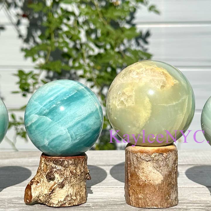 4-5 Pezzi Sfera di Cristallo di Amazzonite Naturale alias Quarzo Azzurro Cielo per la vendita all'ingrosso da parte di KayleeNYC