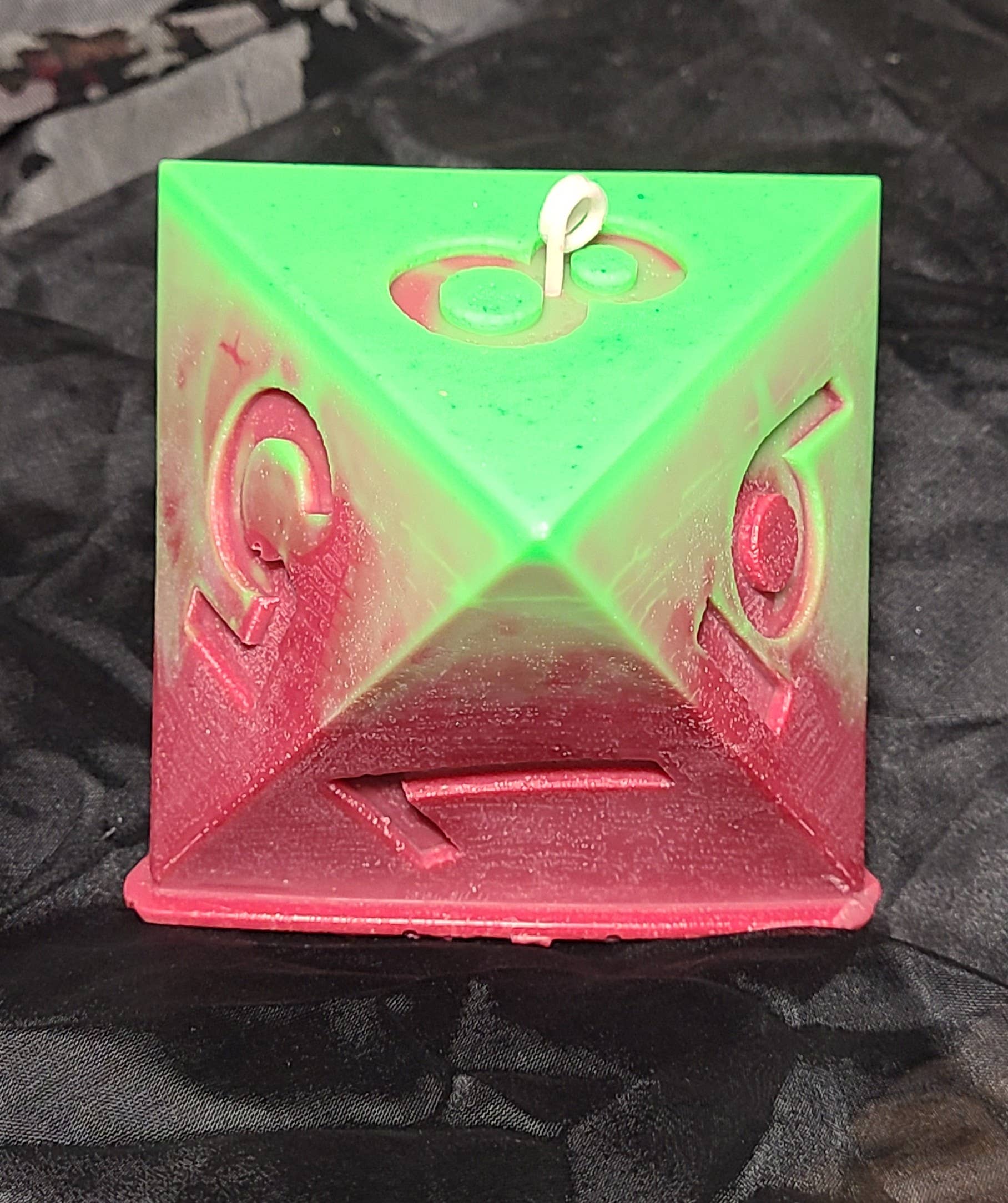 Melmade Scents - Vente Bougies originales - Bougies de dés RPG Black Light4