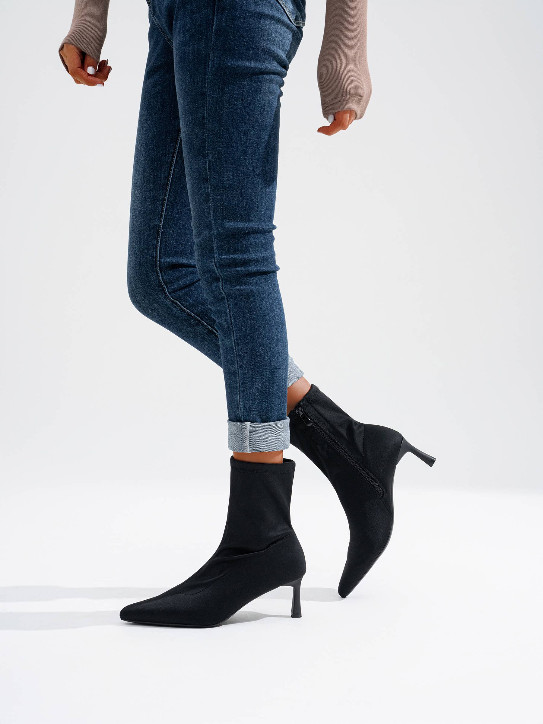 CEREZA - Wholesale Booties - Women's - ANKLE BOOT WITH KITTEN HEEL 2