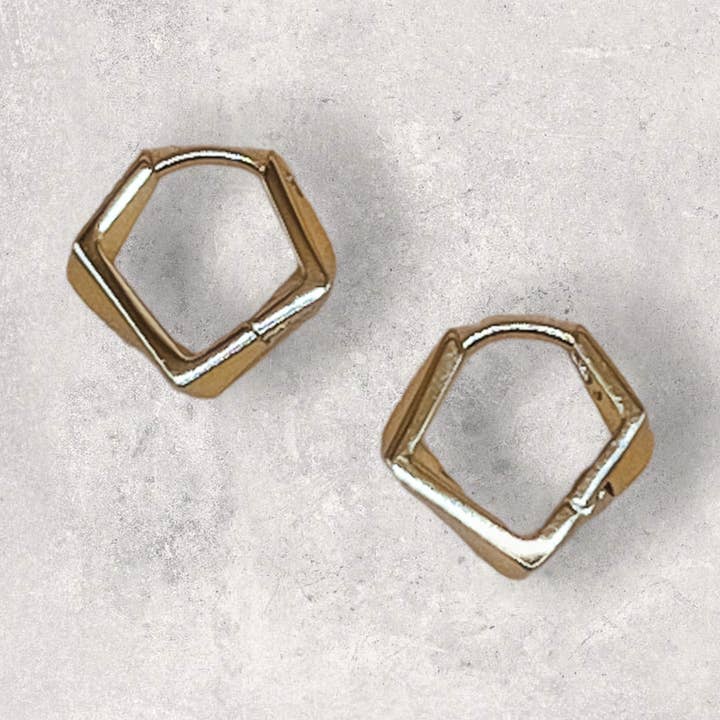 Orecchini Adia per la vendita all'ingrosso da parte di Lock + Loring Jewelry