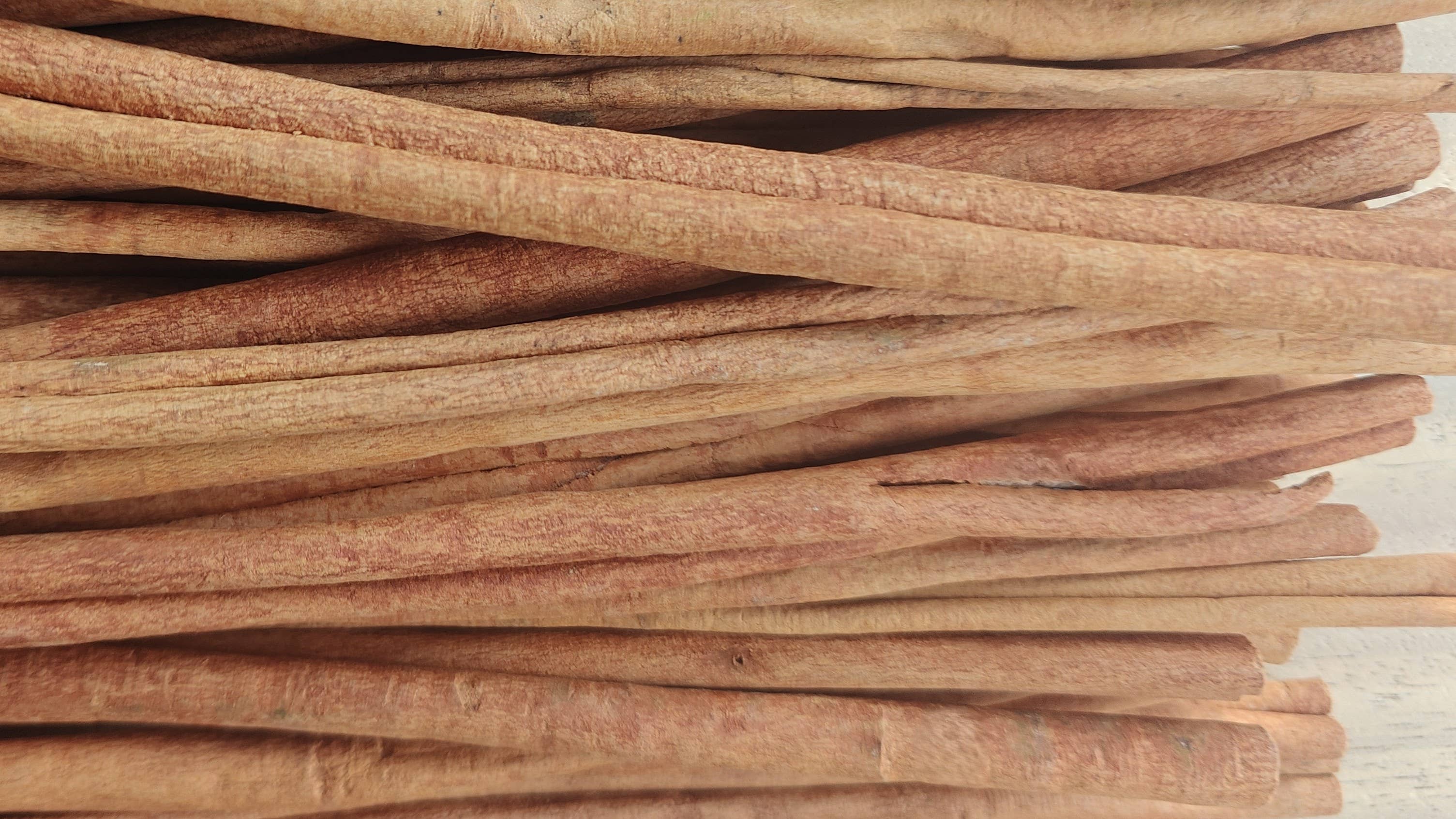 Product Import Holland - Vente Décorations de table - 1Kg Bâton de cannelle A/AA 30 CM - décoration - Noël - cannelle1