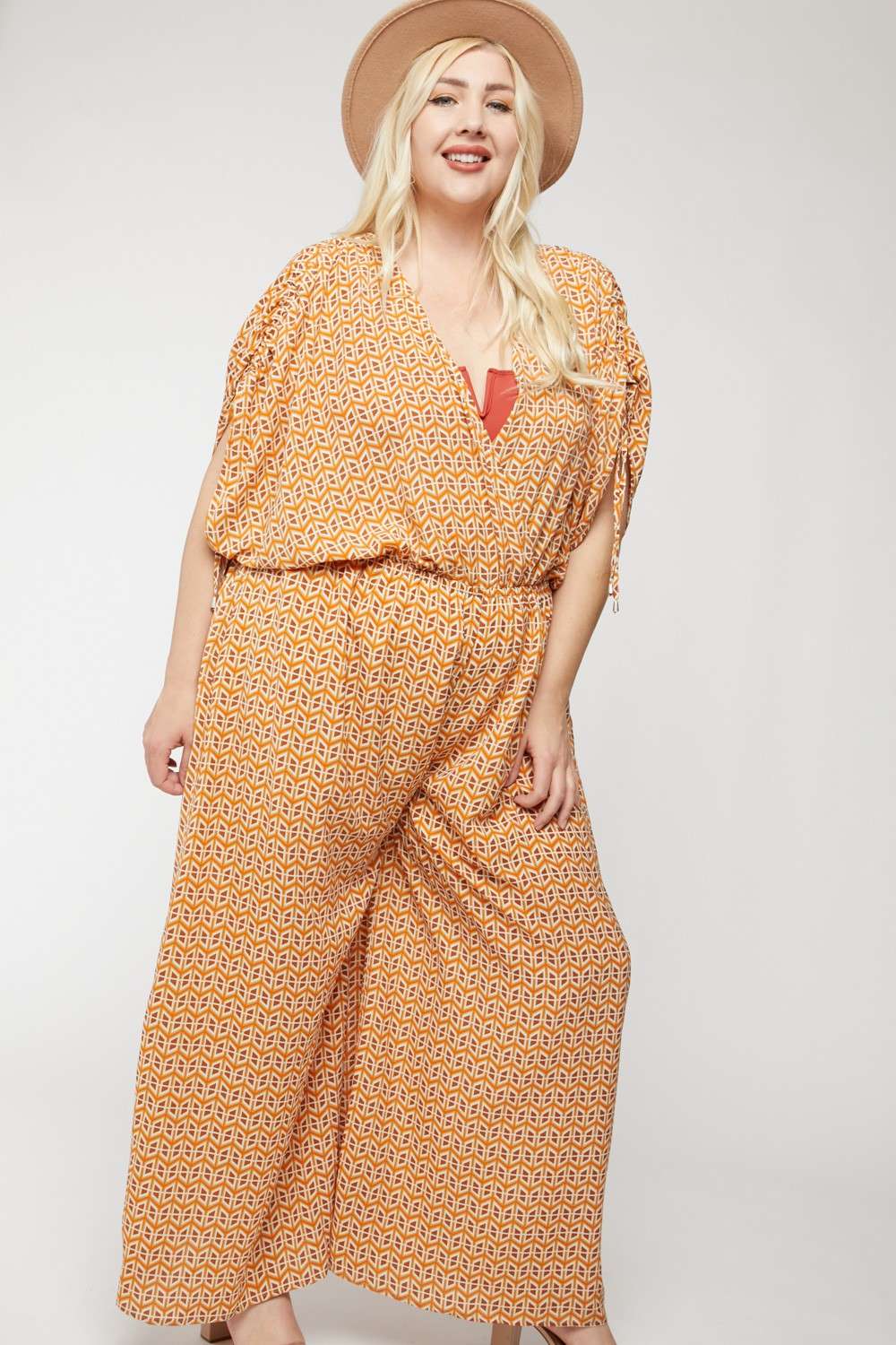 Davi & Dani - Vente Combinaison – femme - COMBINAISON SANS MANCHES IMPRIMÉE À COL EN V18