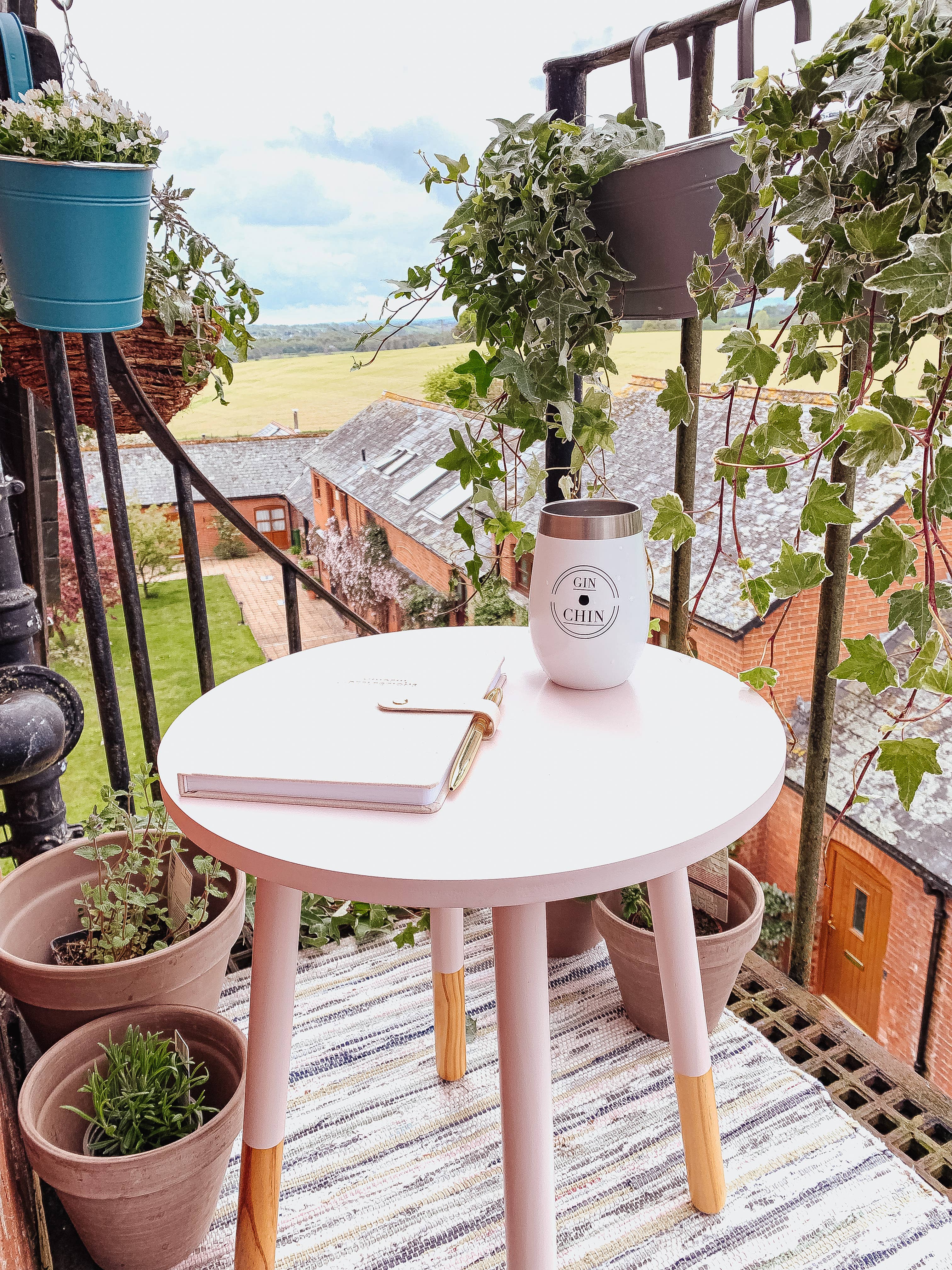 GIN CHIN – wholesale Insulated mug/tumbler – Gin Chin 12Oz Insulated, Stainless Steel Tumbler - White2