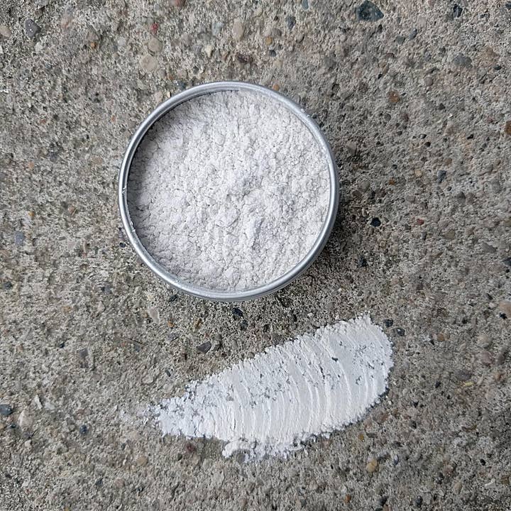 White Natural Vegan Highlighter & Eyeshadow, Zero Waste for wholesale by Clean-Faced Cosmetics