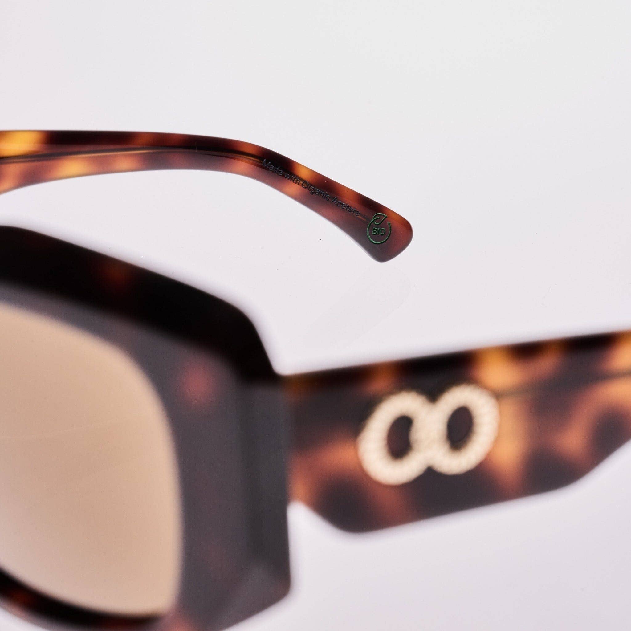 Childe Eco Eyewear - Wholesale Sunglasses - Women's - VIVIFY Gloss Autumn Tort | Amber Bio Lens7