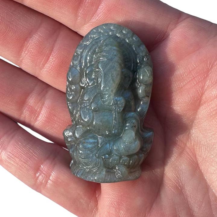 Doc Willard’s - Wholesale Spiritual Stone/Crystal - Labradorite Ganesha Stone Carving, 2 inches - Gift Set1