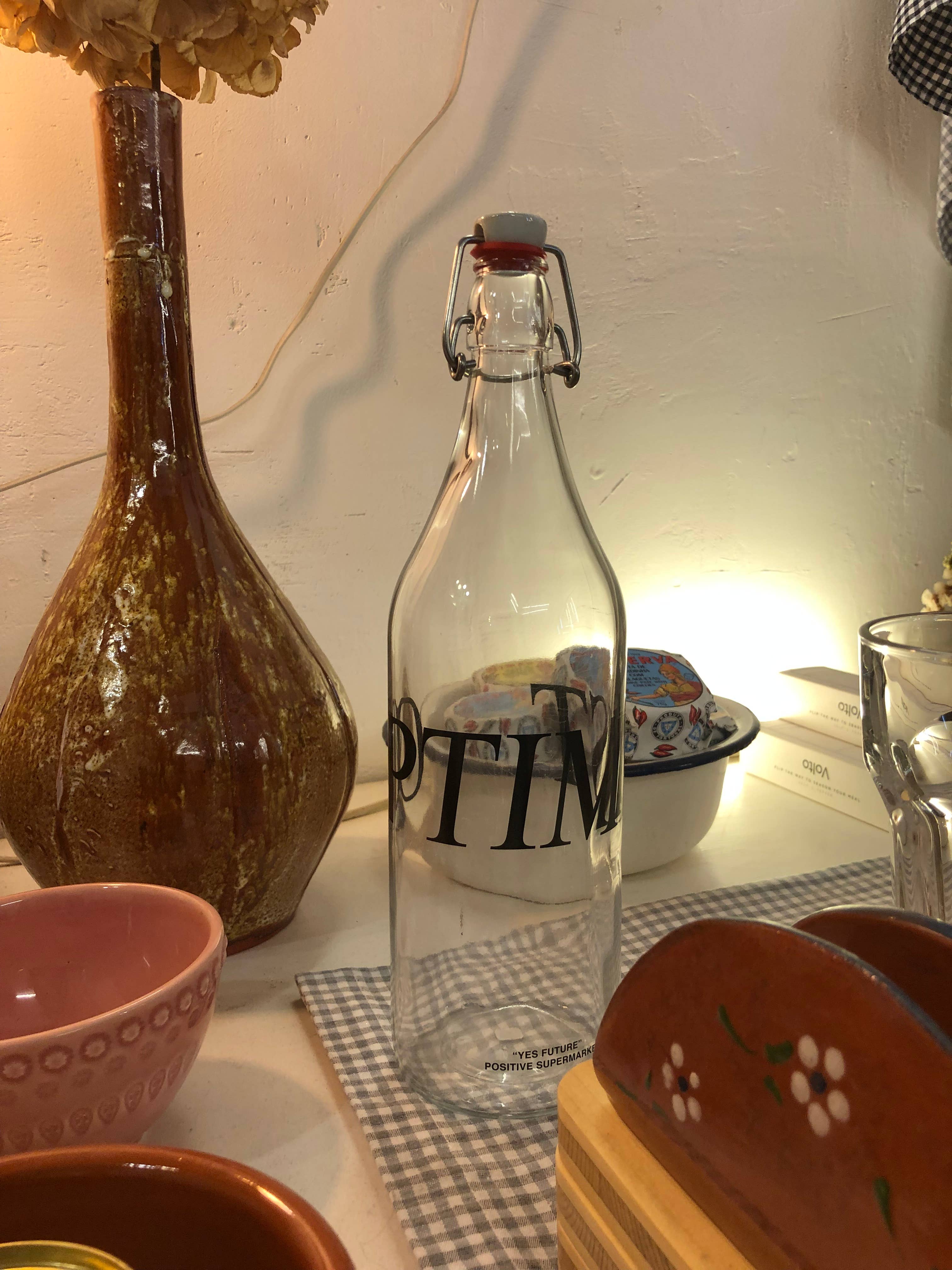 YES FUTURE - Wholesale Water Bottle - OPTIMIST Glass Bottle [1L]4