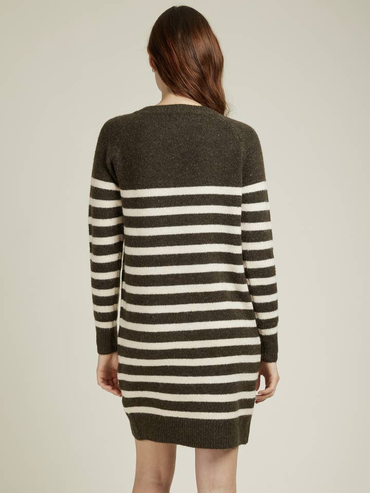 Andy & Lucy - Wholesale Dress - Women's - ARLENE - Mid-length sweater dress with stripes and gold buttons2