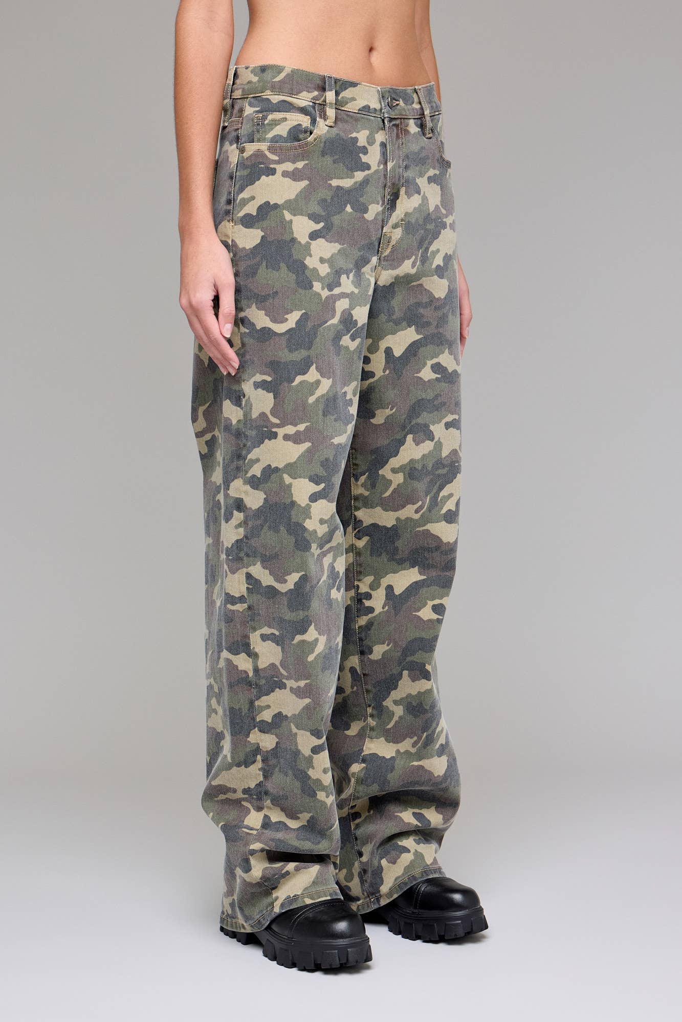 Hidden Jeans - Wholesale Jeans - Women's - Camo 33" Inseam Low Slung Baggy Jean4
