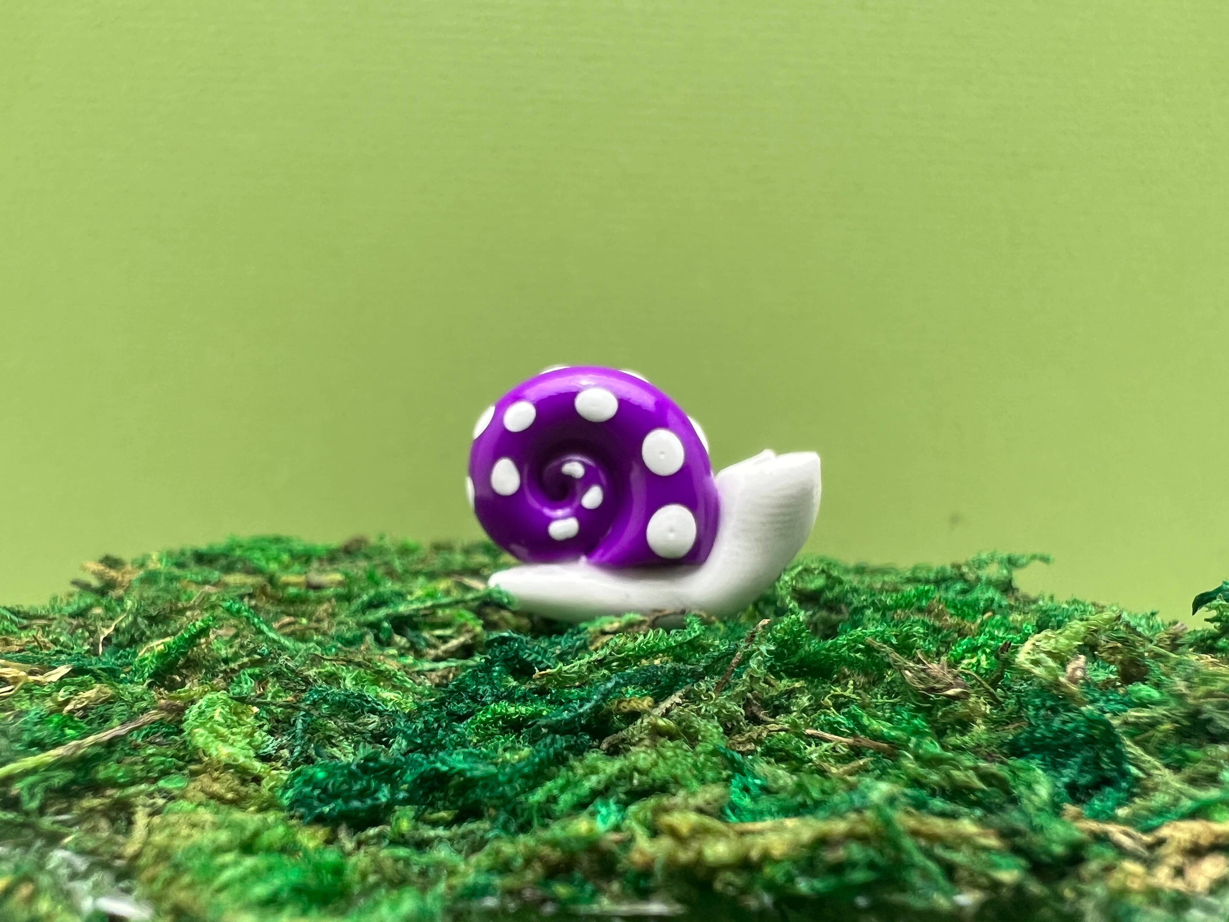 Mystical Woodlands - Wholesale Garden/Lawn Stake - Fairy Garden Miniature Snail Plant Pick5