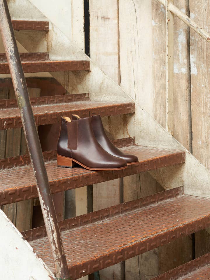 Heeled Chelsea Boots Amy - Burgundy for wholesale by Pied de Biche