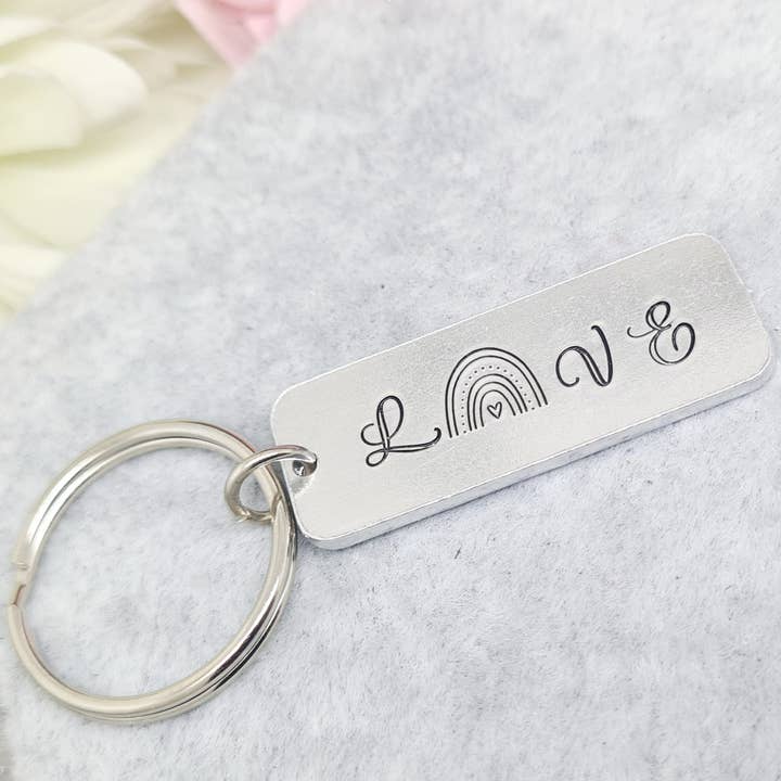 The Trinket Box – wholesale Keychain – Women's – LOVE Rainbow Keyring