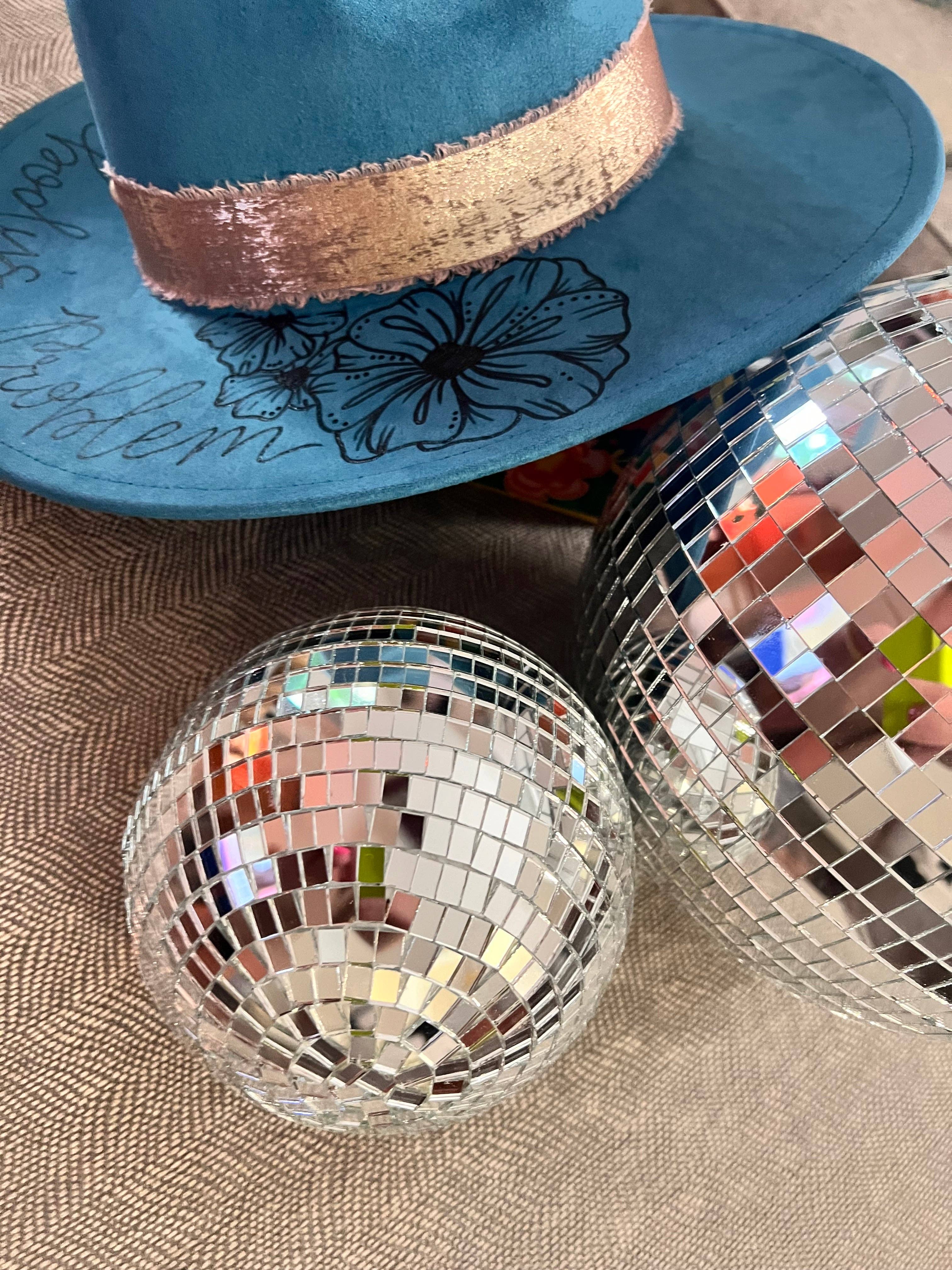 Krew Designs - Vendita all'ingrosso Fedora - Donna - Problema di qualcuno6