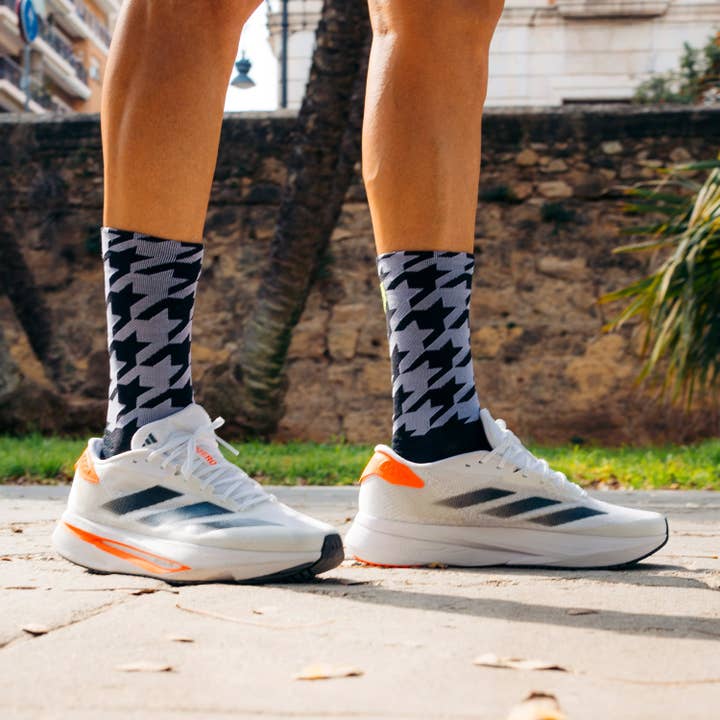 SPORCKS - Wholesale Socks - Unisex - FLOW BLACK - RUNNING SOCK3