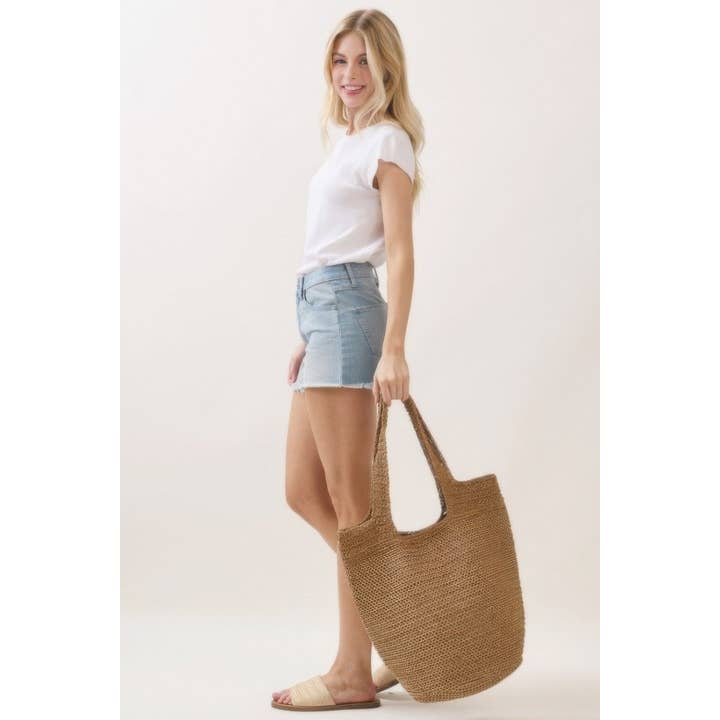 CC Wholesale Clothing - Wholesale Tote Bag - Women's - Round Bottom Handmade Strap Woven Straw Tote Bag17