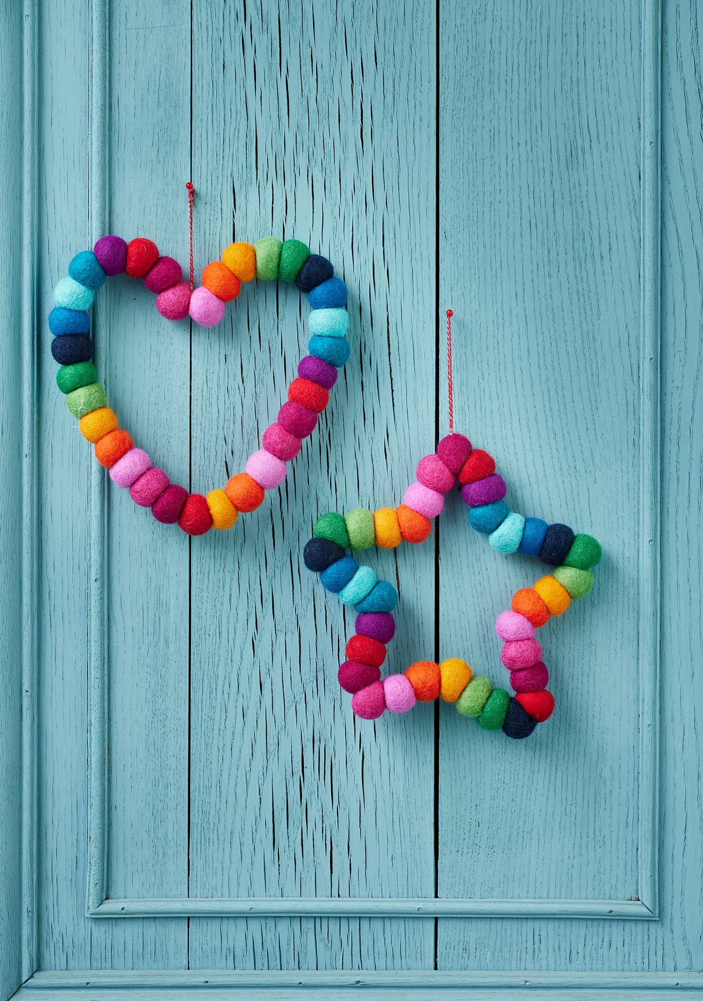 Namaste - Wholesale Wreath - Chunky Rainbow Heart Wreath2